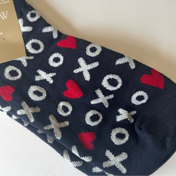 J.Crew Women's Dressy Style Ankle Socks XOXO Heart Print NWT - Picture 5 of 7